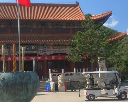 皇家龙山陵园大殿