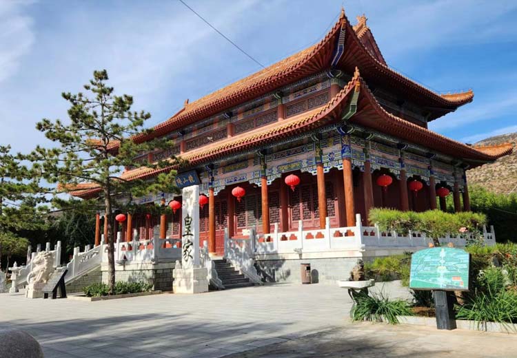 皇家龙山陵园环境怎么样？
